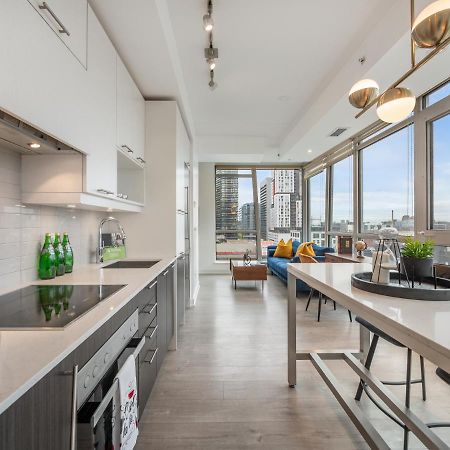 Luxury 2 Bedroom In The Heart Of Entertainment District W/ Cn Tower View Toronto Extérieur photo