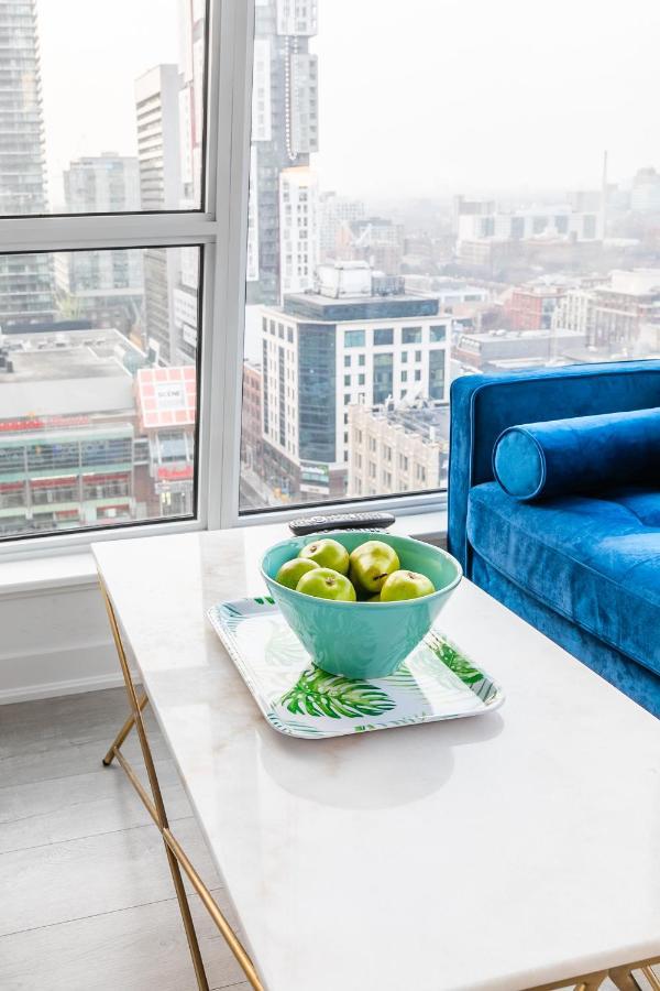 Luxury 2 Bedroom In The Heart Of Entertainment District W/ Cn Tower View Toronto Extérieur photo