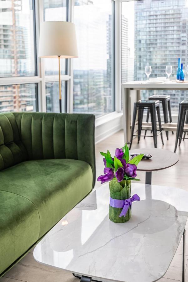Luxury 2 Bedroom In The Heart Of Entertainment District W/ Cn Tower View Toronto Extérieur photo