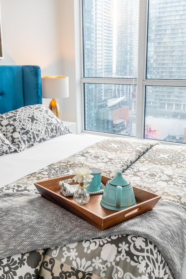 Luxury 2 Bedroom In The Heart Of Entertainment District W/ Cn Tower View Toronto Extérieur photo