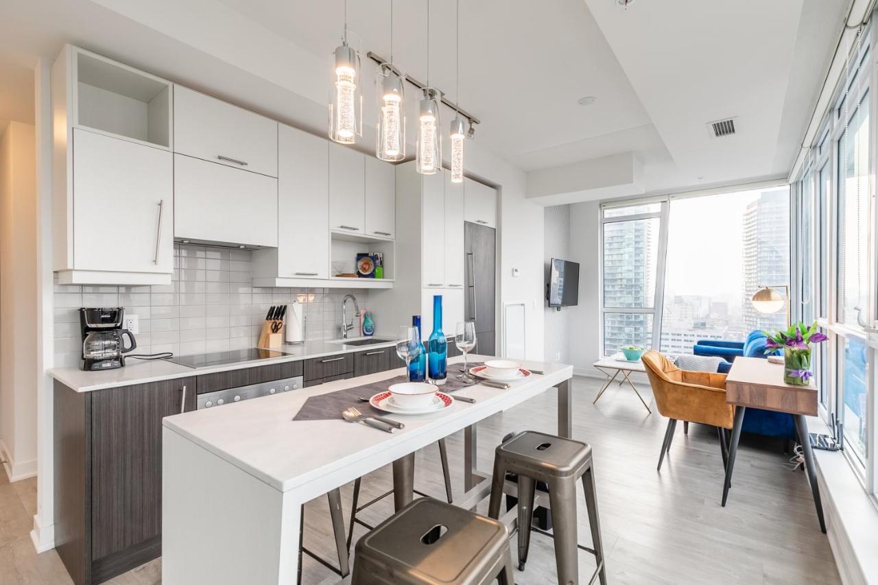 Luxury 2 Bedroom In The Heart Of Entertainment District W/ Cn Tower View Toronto Extérieur photo